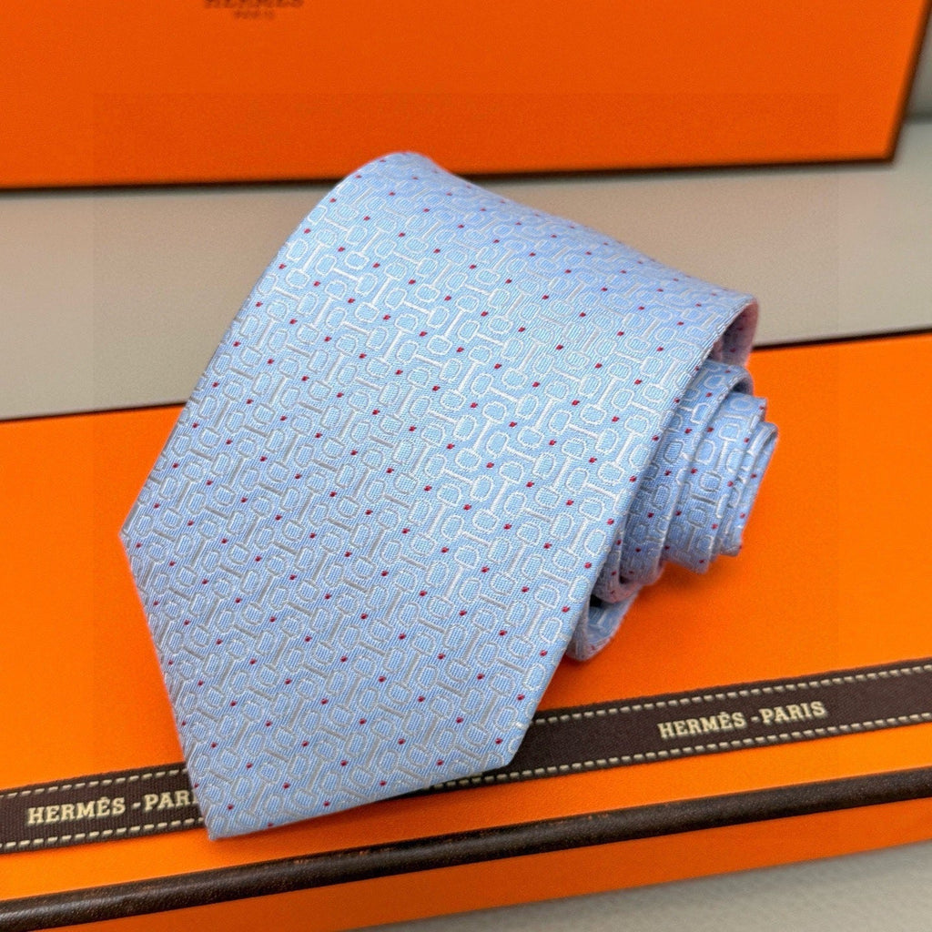 Hermes Style Men's Chain Motif Silk Tie