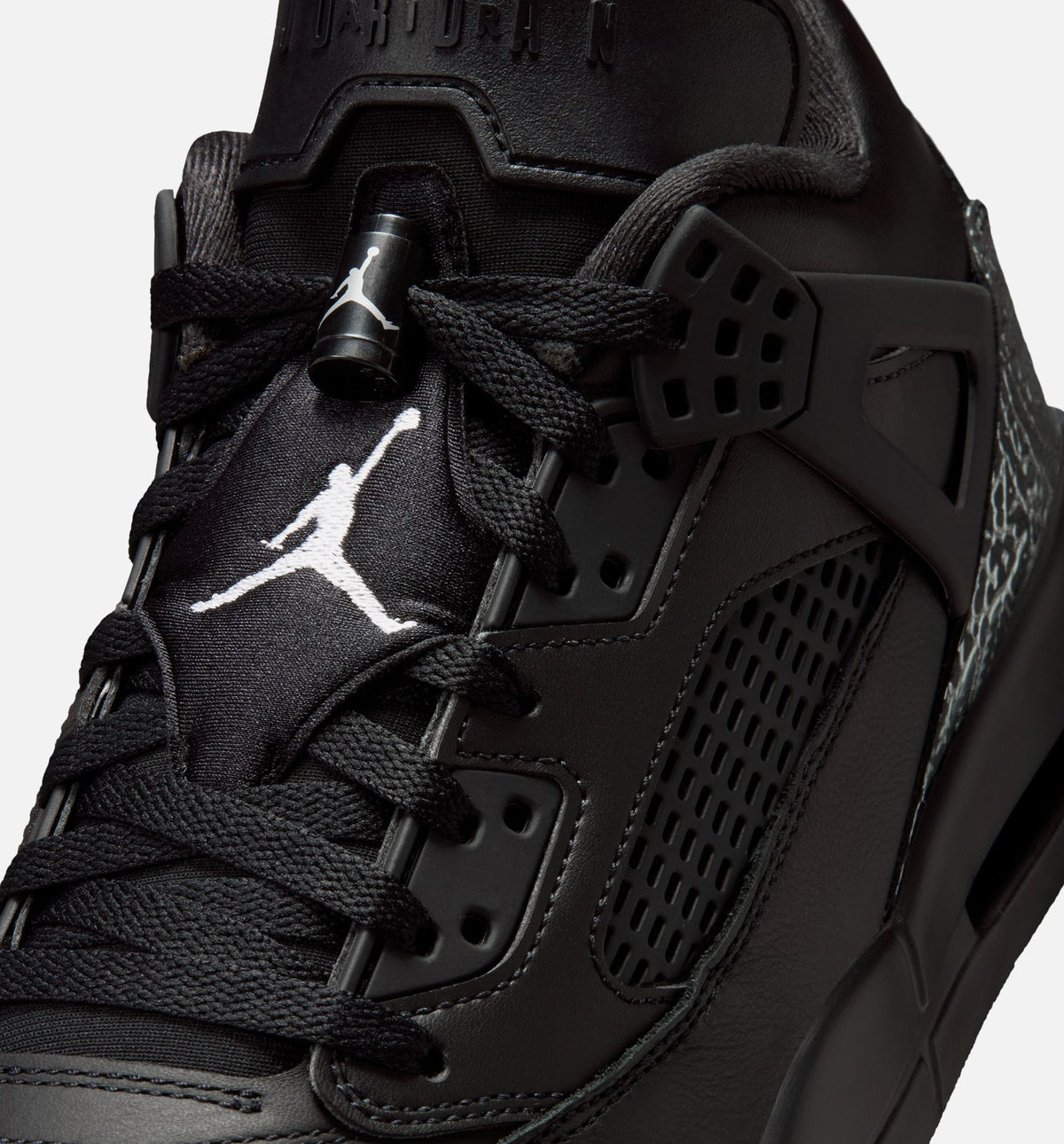Jordan Spizike Low – Men's Basketball Shoe | Black/Metallic Silver