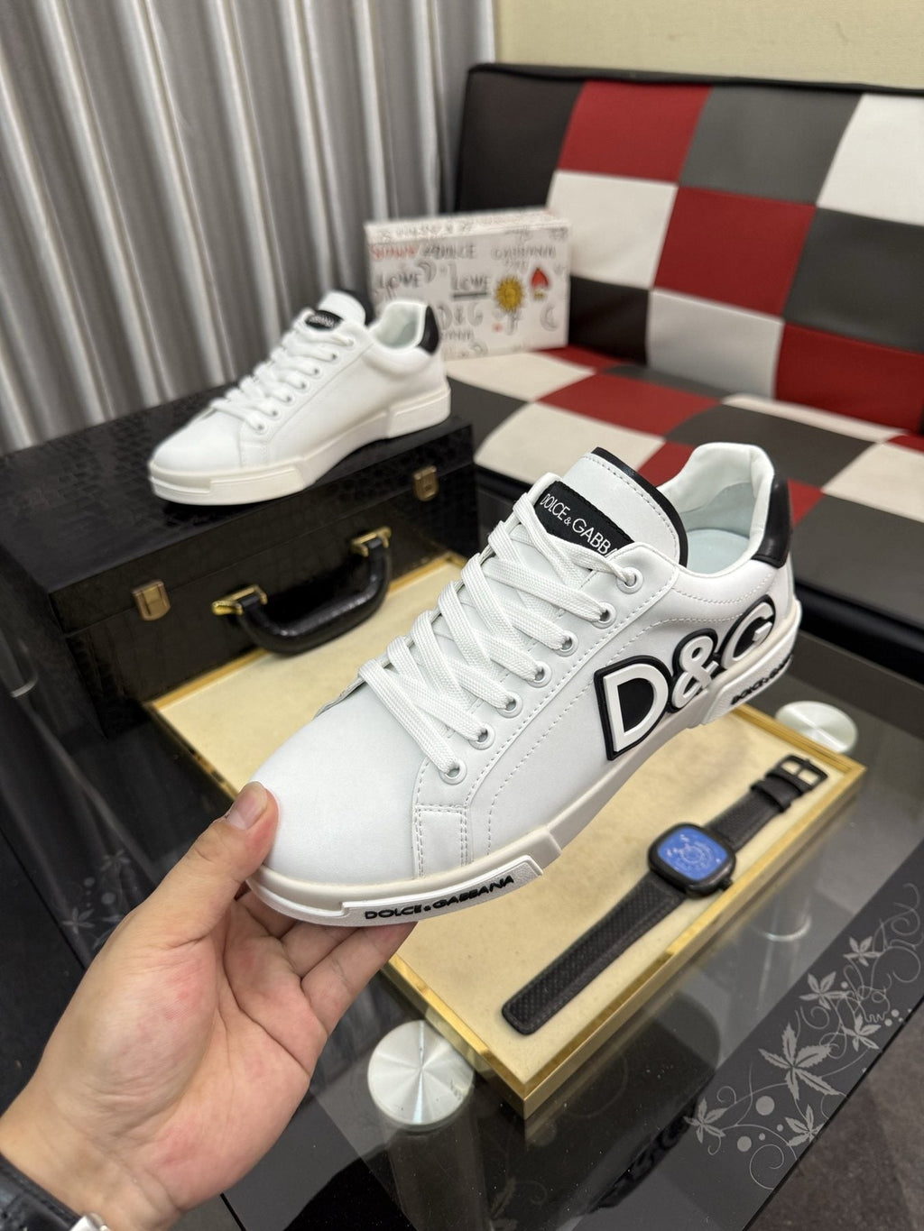 Dolce & Gabbana White Logo Low-Top Sneakers - Black Heel Accent And White Sole
