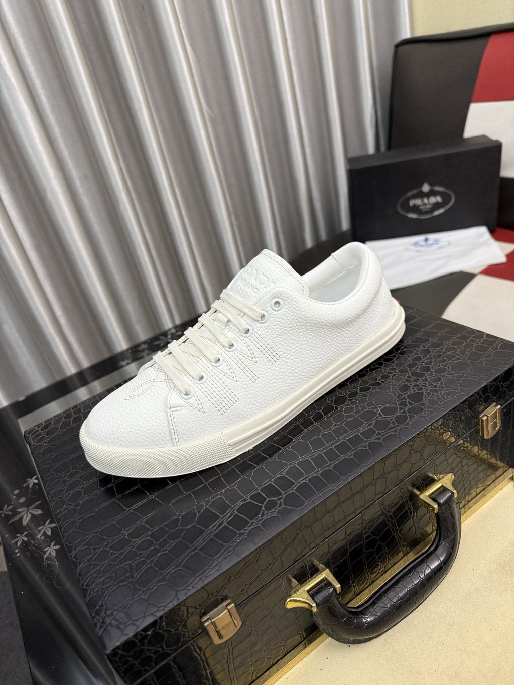 Prada Men's Textured Leather Low-Top Sneakers